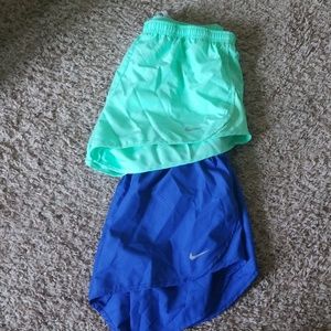 Nike women's modern tempo shorts medium